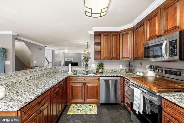 107 CROSSING RD, Fredericksburg, VA 22406