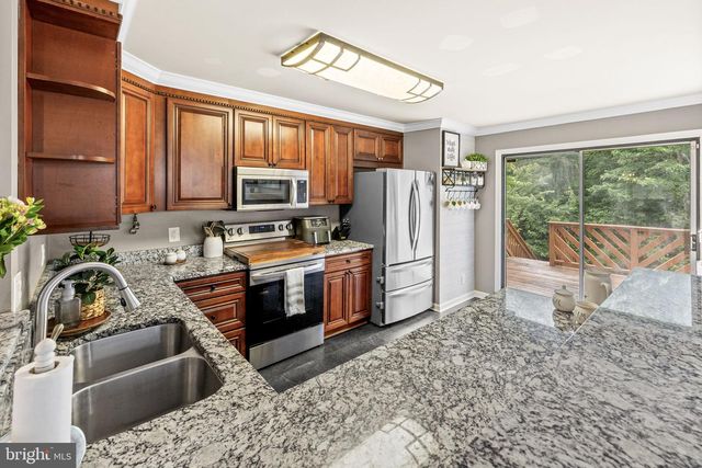 107 CROSSING RD, Fredericksburg, VA 22406
