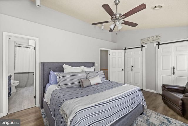 107 CROSSING RD, Fredericksburg, VA 22406