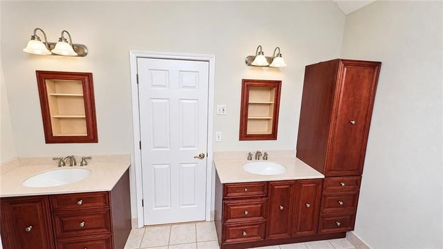 2370 Friars Gate Drive, Lawrenceville, GA 30043