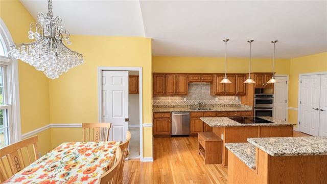2370 Friars Gate Drive, Lawrenceville, GA 30043