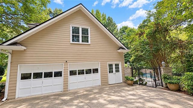 2370 Friars Gate Drive, Lawrenceville, GA 30043