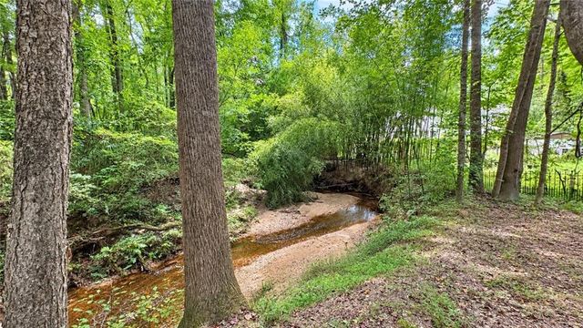 2370 Friars Gate Drive, Lawrenceville, GA 30043