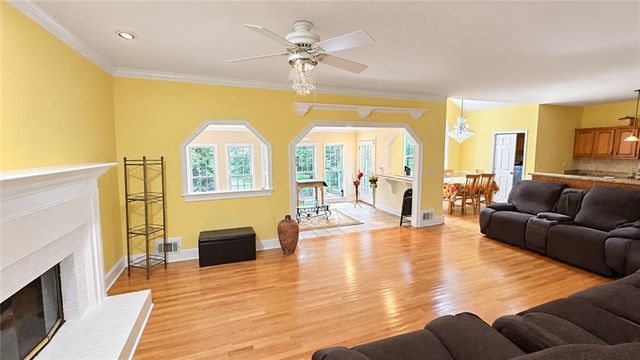 2370 Friars Gate Drive, Lawrenceville, GA 30043