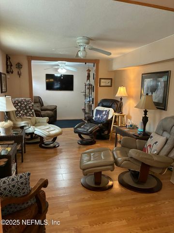 508 EDGEWOOD Avenue, Crescent City, FL 32112