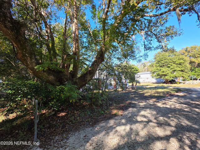 508 EDGEWOOD Avenue, Crescent City, FL 32112