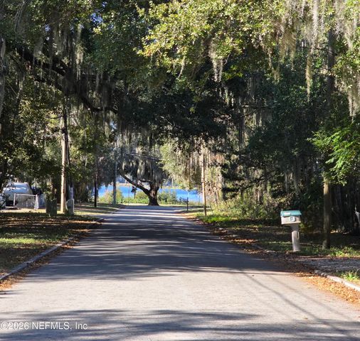 508 EDGEWOOD Avenue, Crescent City, FL 32112
