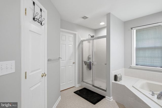 104 CAROT CT, Martinsburg, WV 25403