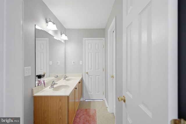 104 CAROT CT, Martinsburg, WV 25403