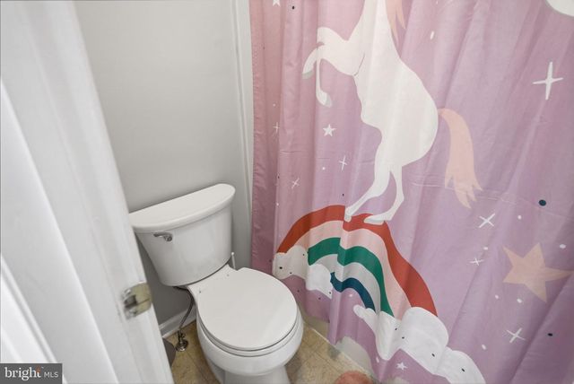 104 CAROT CT, Martinsburg, WV 25403