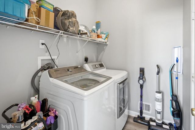 104 CAROT CT, Martinsburg, WV 25403