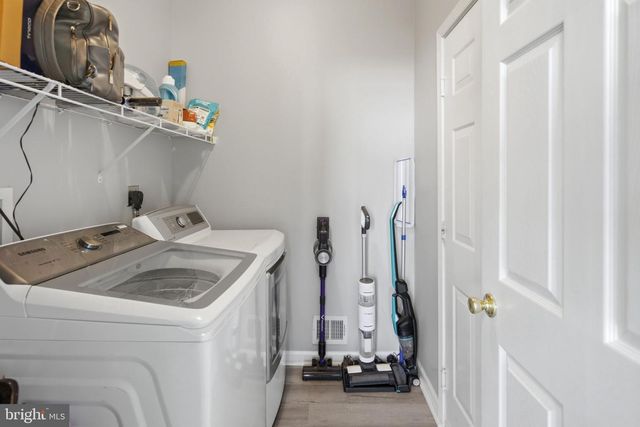 104 CAROT CT, Martinsburg, WV 25403