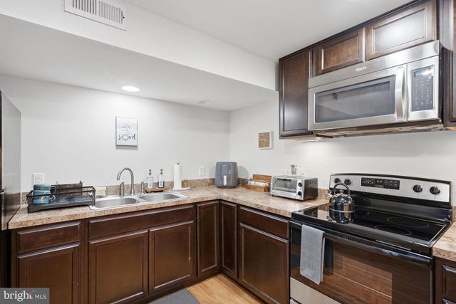 104 CAROT CT, Martinsburg, WV 25403