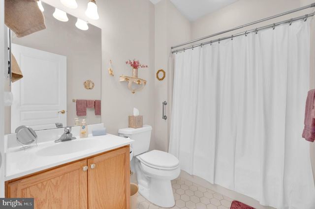 52 SEAGULL DR, Tuckerton, NJ 08087