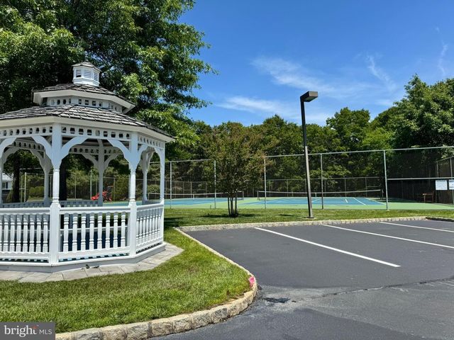 52 SEAGULL DR, Tuckerton, NJ 08087