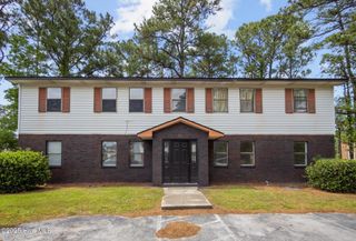110 Ravenwood Drive B, Jacksonville, NC 28546