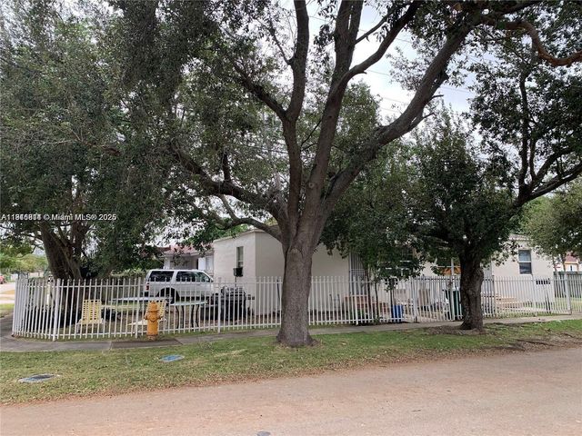 401 NW 81st St, Miami, FL 33150