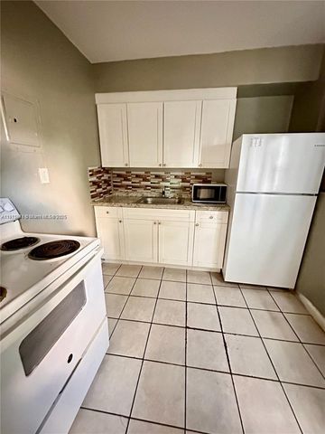 401 NW 81st St, Miami, FL 33150