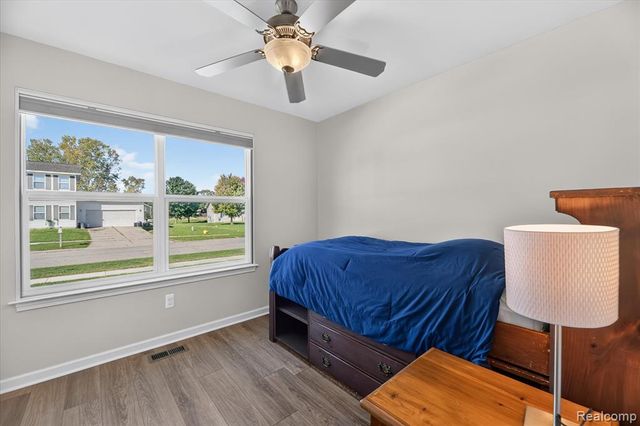 3107 Daisy Way, Burton, MI 48519