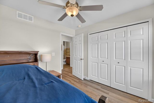 3107 Daisy Way, Burton, MI 48519
