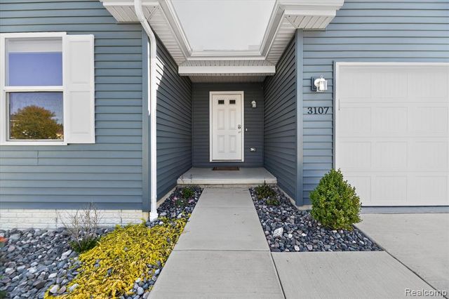 3107 Daisy Way, Burton, MI 48519