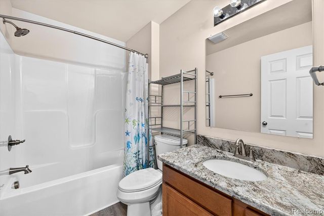 3107 Daisy Way, Burton, MI 48519