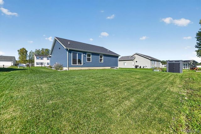 3107 Daisy Way, Burton, MI 48519
