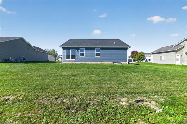 3107 Daisy Way, Burton, MI 48519
