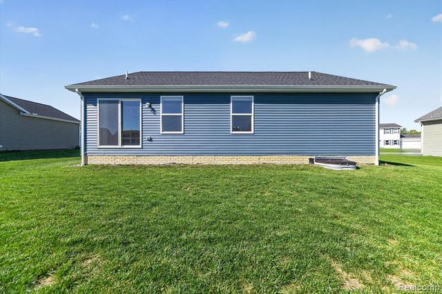 3107 Daisy Way, Burton, MI 48519