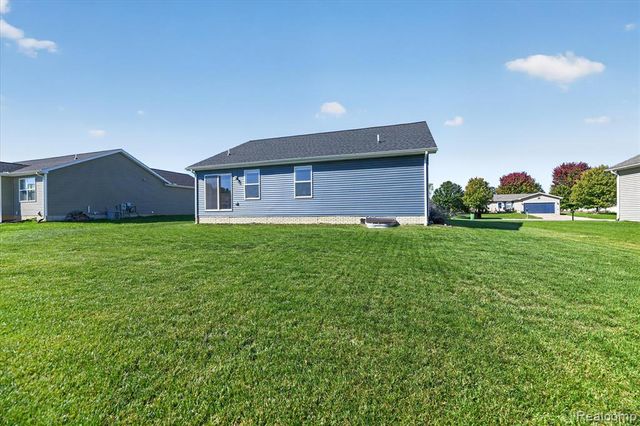 3107 Daisy Way, Burton, MI 48519