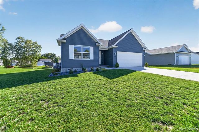 3107 Daisy Way, Burton, MI 48519