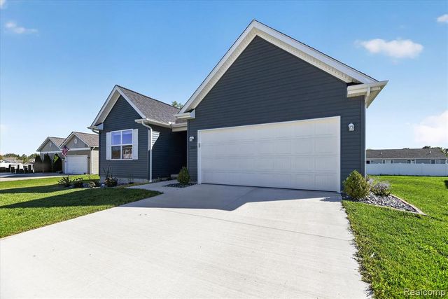 3107 Daisy Way, Burton, MI 48519