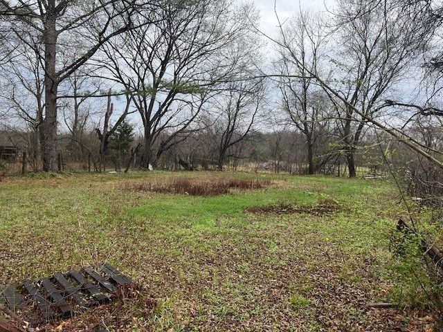 311 S Jernigan Street, Bells, TX 75414