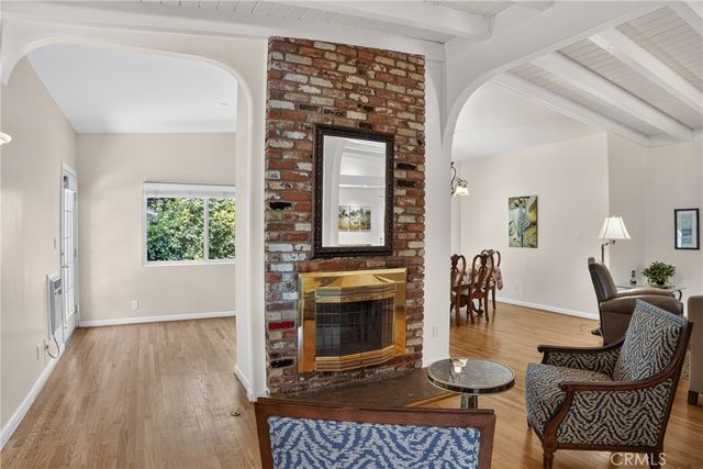 5921 Wish Avenue, Encino, CA 91316