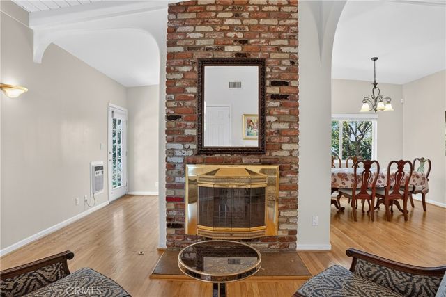 5921 Wish Avenue, Encino, CA 91316