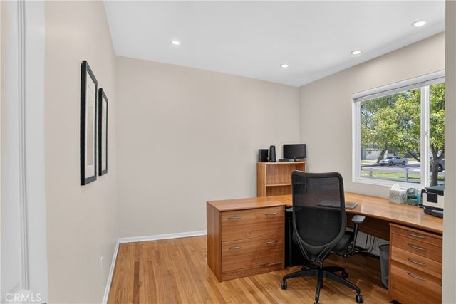 5921 Wish Avenue, Encino, CA 91316