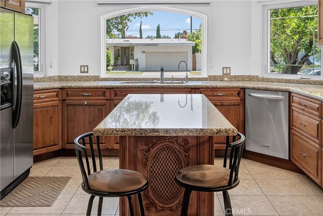 5921 Wish Avenue, Encino, CA 91316