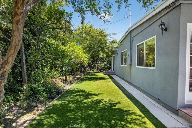 5921 Wish Avenue, Encino, CA 91316