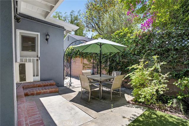 5921 Wish Avenue, Encino, CA 91316