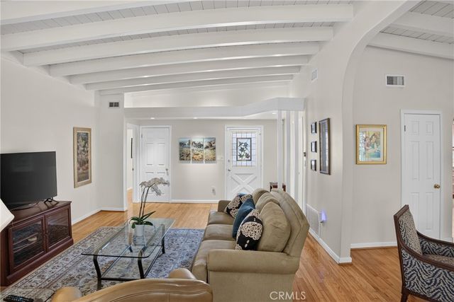 5921 Wish Avenue, Encino, CA 91316