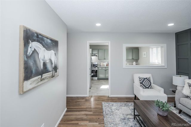 842 S Worchester Street, Aurora, CO 80012