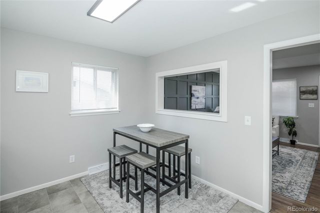 842 S Worchester Street, Aurora, CO 80012