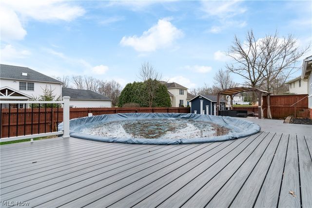417 Forest Lane, Wadsworth, OH 44281