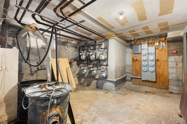 2062 77th Street, Brooklyn, NY 11214