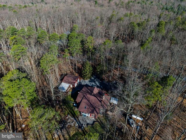 128 PINE TREE DR, Newville, PA 17241