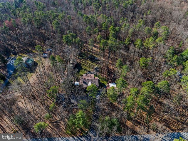 128 PINE TREE DR, Newville, PA 17241