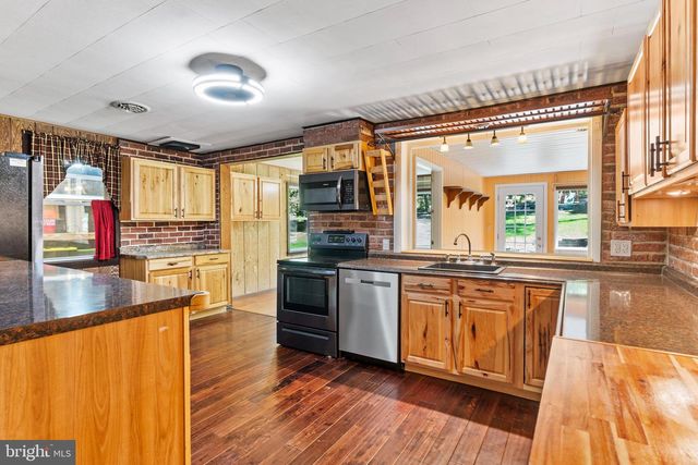 128 PINE TREE DR, Newville, PA 17241