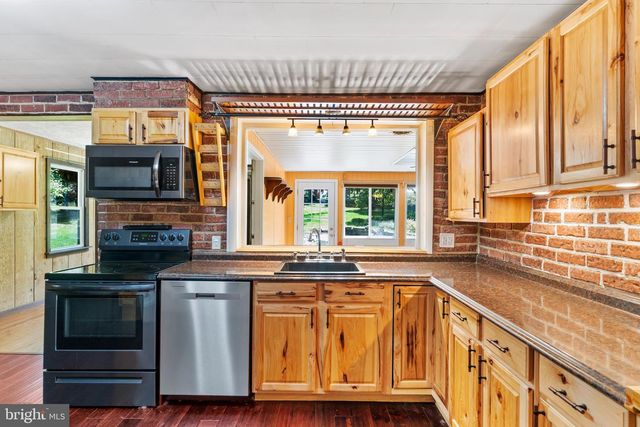 128 PINE TREE DR, Newville, PA 17241