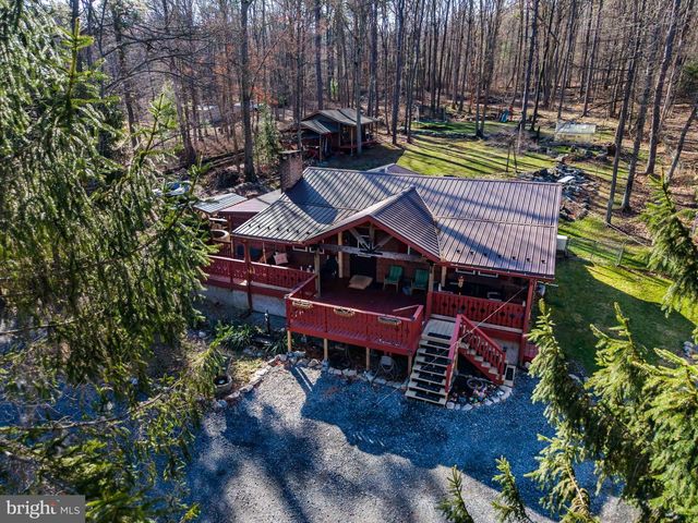 128 PINE TREE DR, Newville, PA 17241