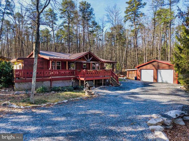 128 PINE TREE DR, Newville, PA 17241